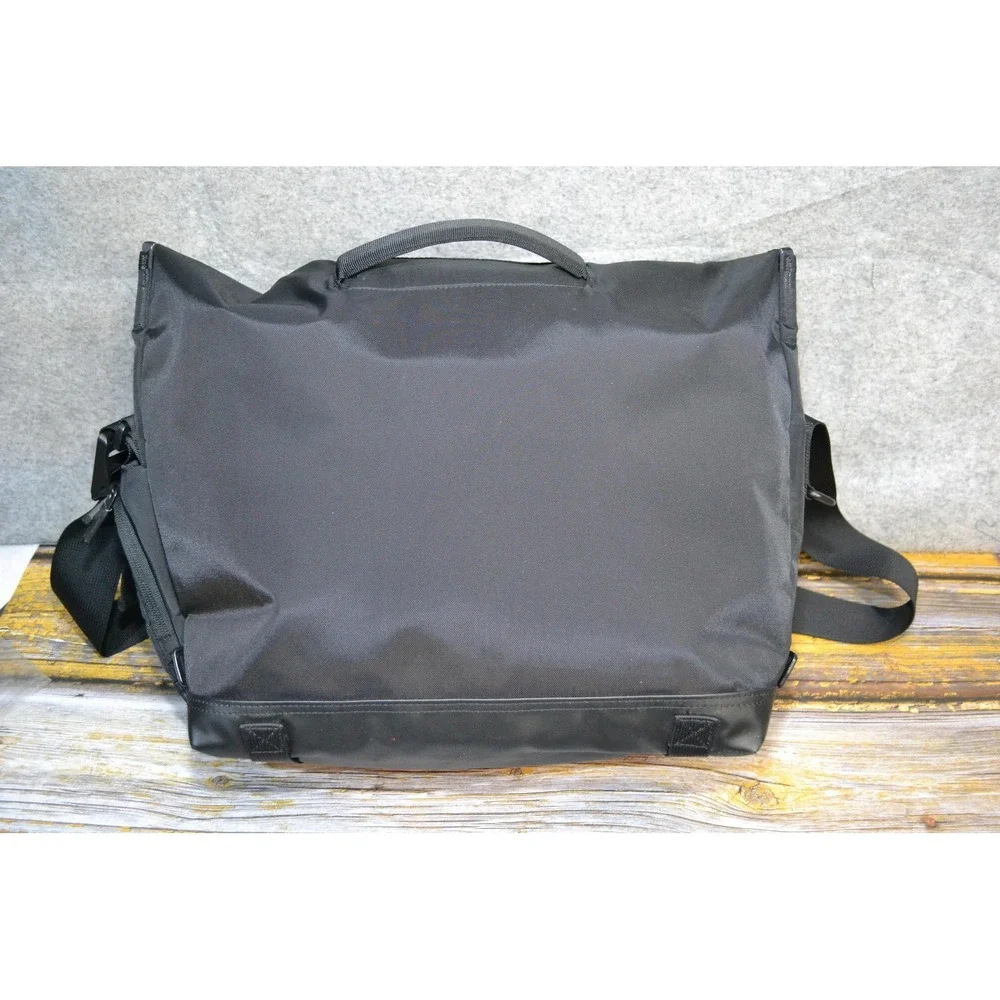 Timbuk2 brand model